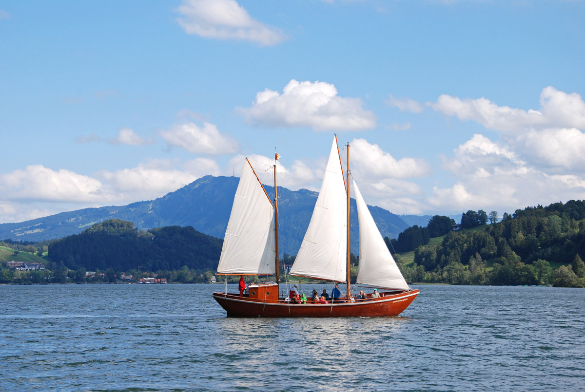 Segelboot auf dem Alpsee
