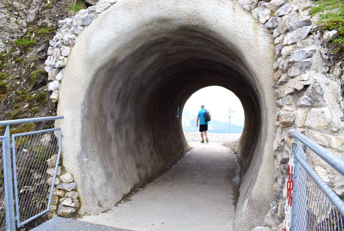 Tunnel am Gipfel